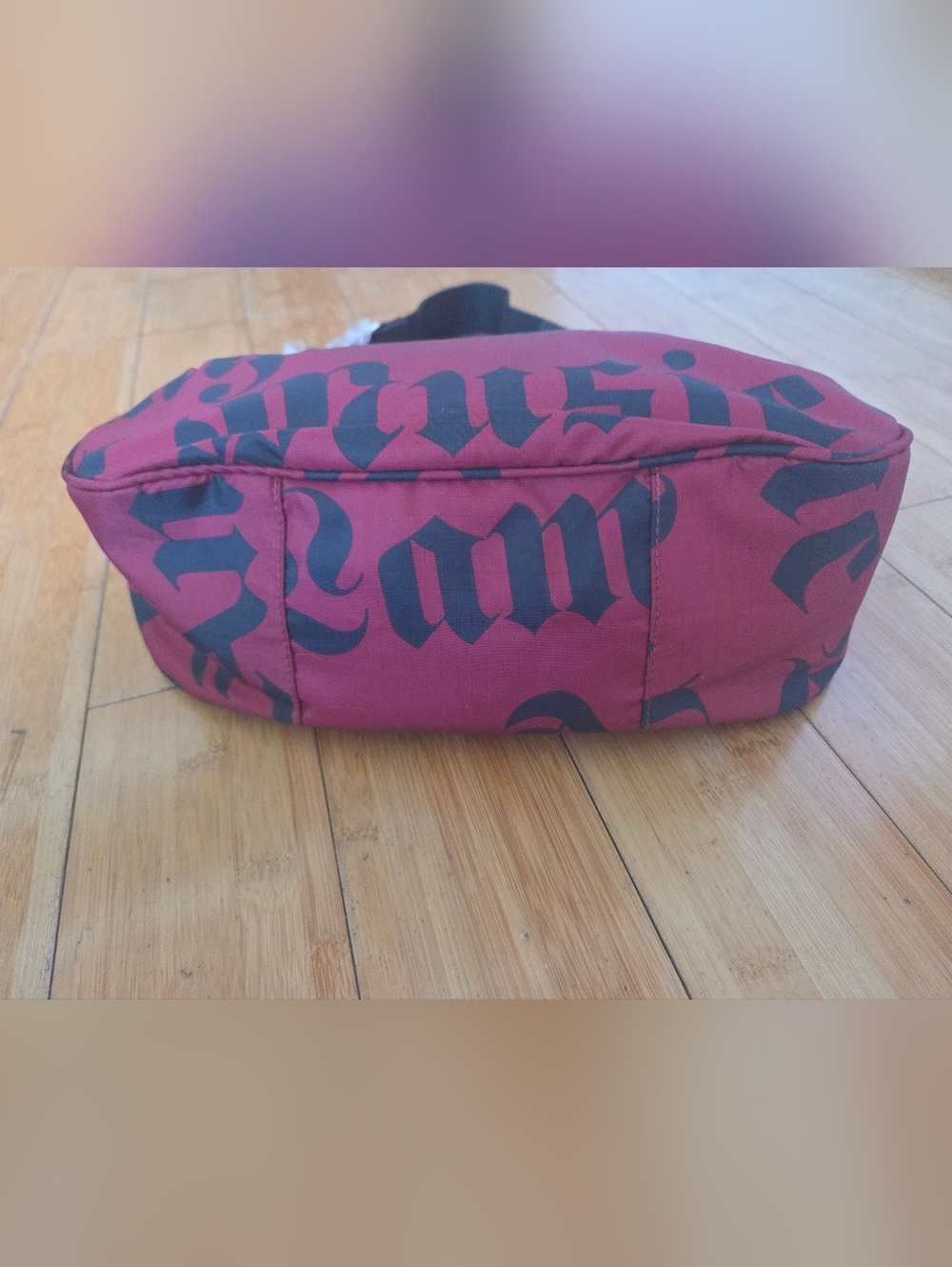NWT LeSportsac By Gwen Stefani L.A.M.B. Red Mega Hobo Shoulder Bag with Black - Picture 10 of 12